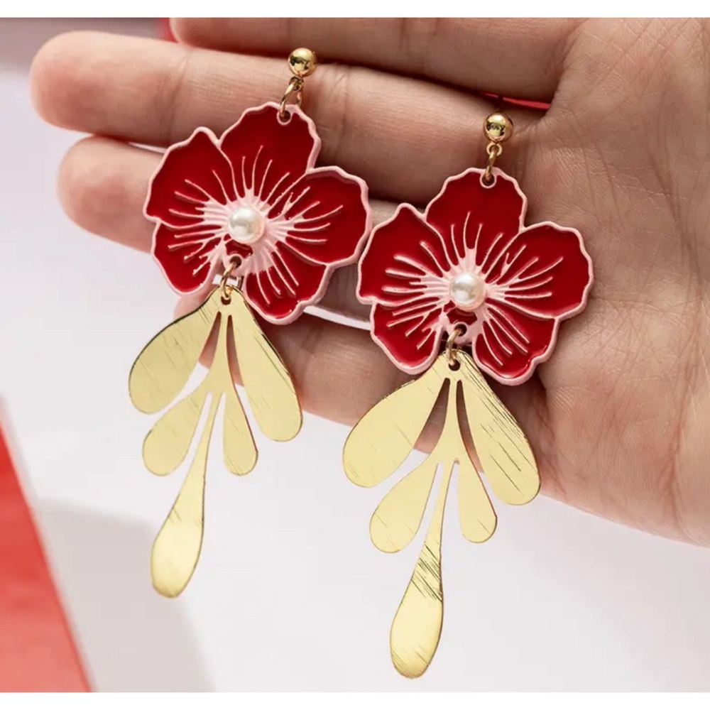 NEW! Red/Pink Camilla Earrings with Faux Pearl and Gold Tone Finish 2.95 inches - Picture 8 of 8